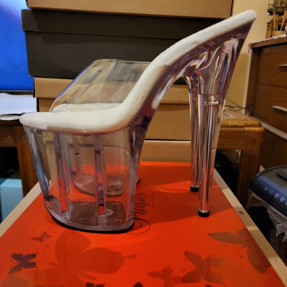Pleaser clear platfom 8 inch heel sz 10